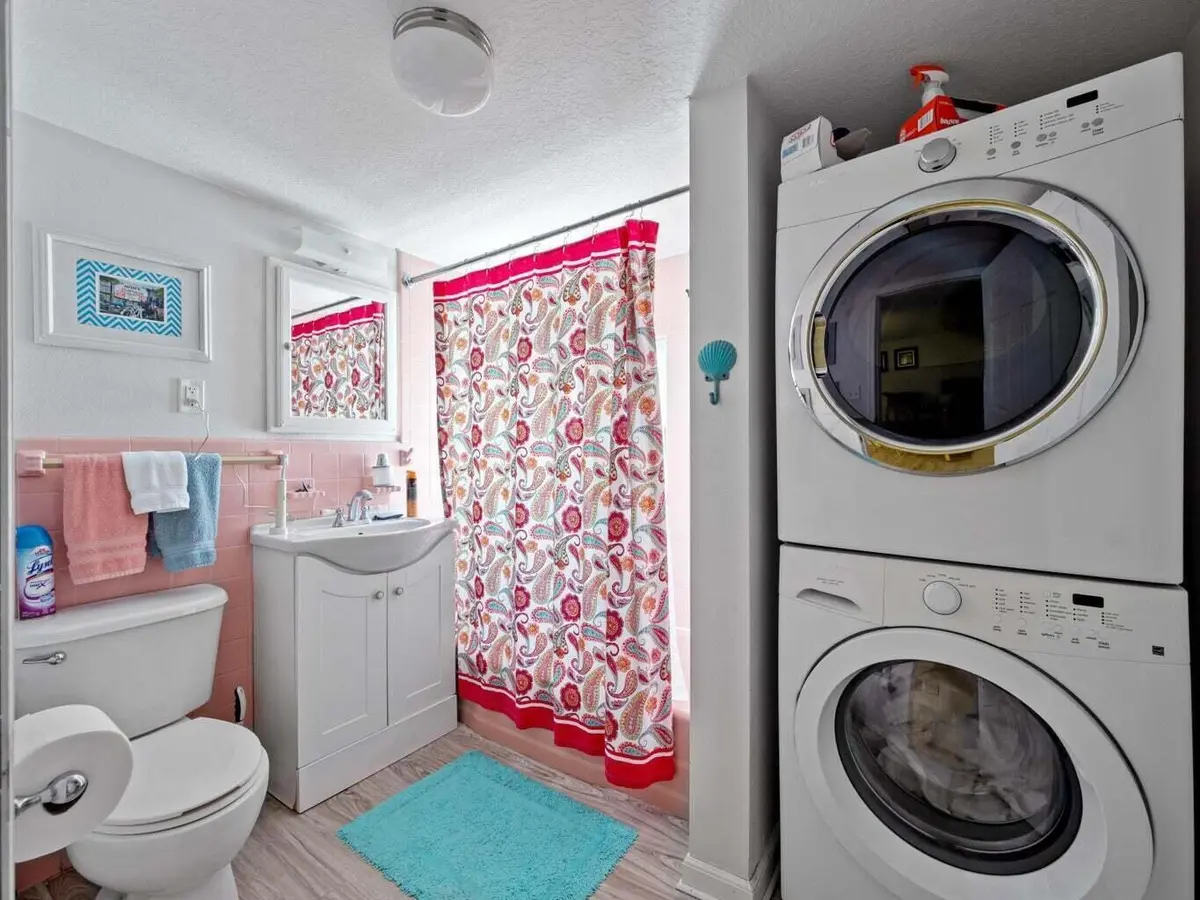 20230426124926280909000000-o at 211 Orange Avenue, Fort Pierce