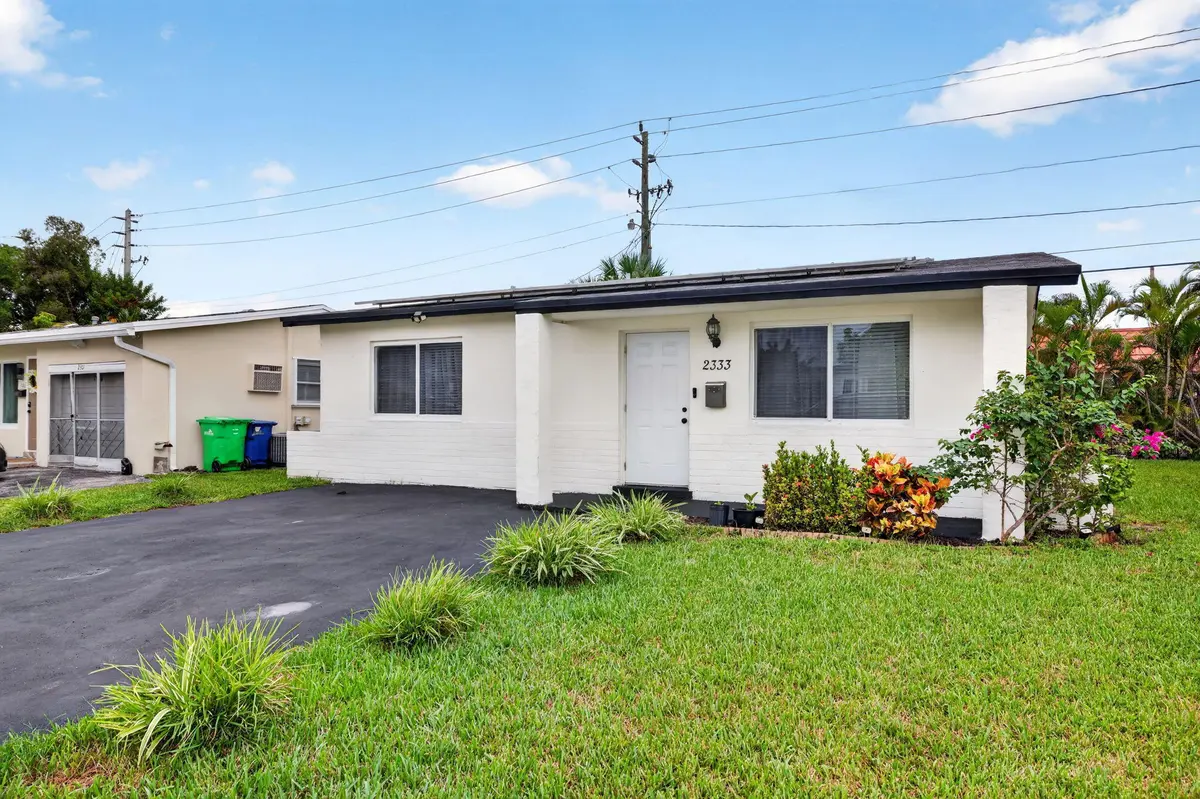3-web-or-mls-699A6551 at 2333 NW 82ND Way, Sunrise