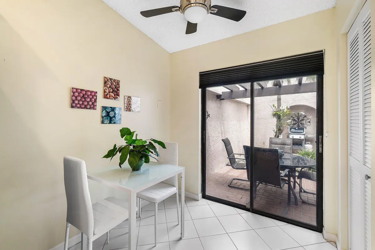 Eat-In Kitchen at 5260 Fairway Woods Drive 3911, Delray Beach