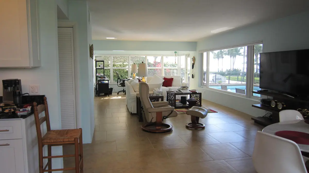 living.1 at 308 Inlet Way 3, Palm Beach Shores