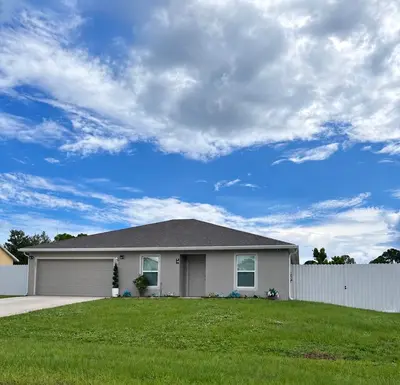 2373 SW BARBER Lane, Port St. Lucie – Single Family Residence for sale