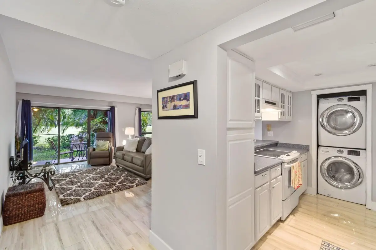 Kitchen at 13334 Polo Club Road 250, Wellington