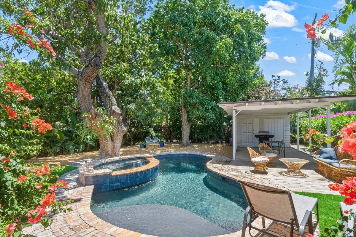 back yard with pool at 612 KANUGA Drive, West Palm Beach