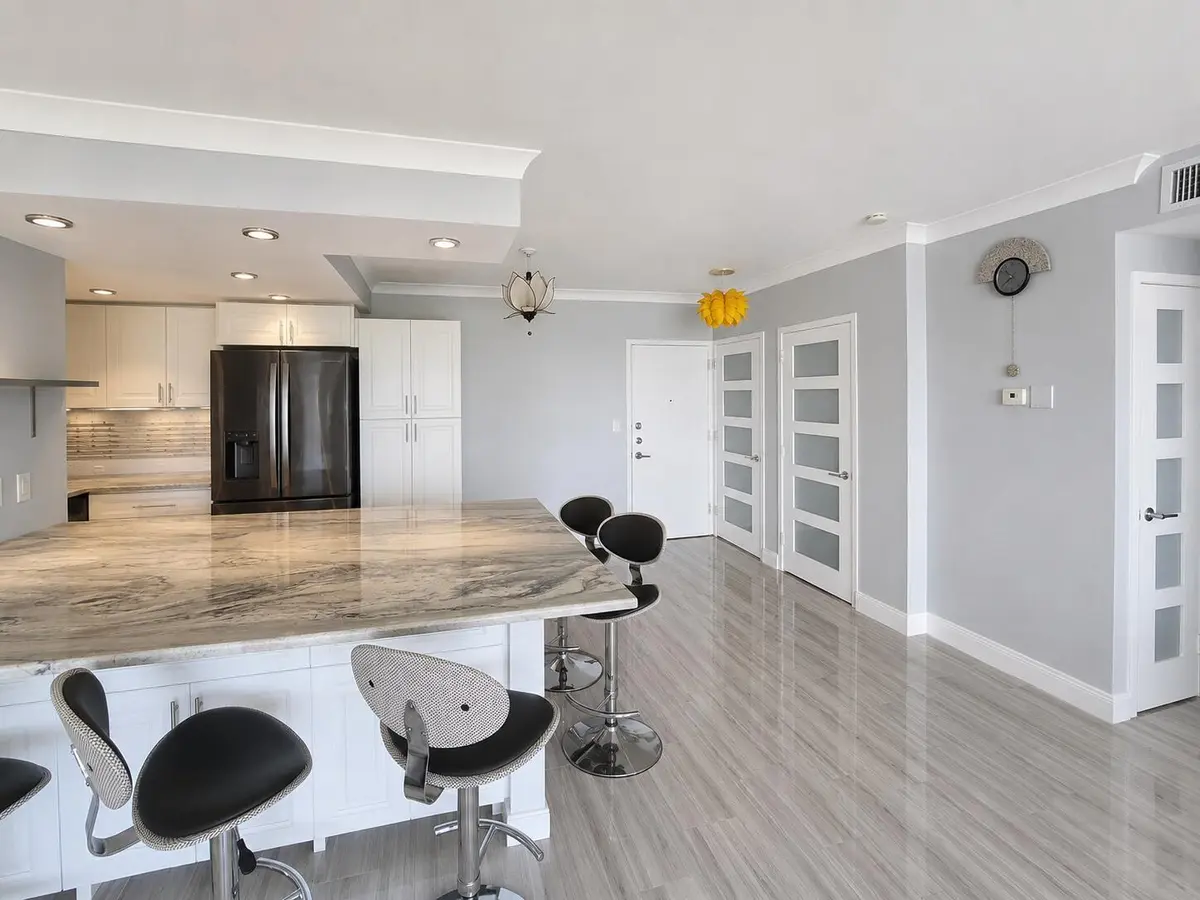 kitchen at 2800 N FLAGLER Drive 407, West Palm Beach