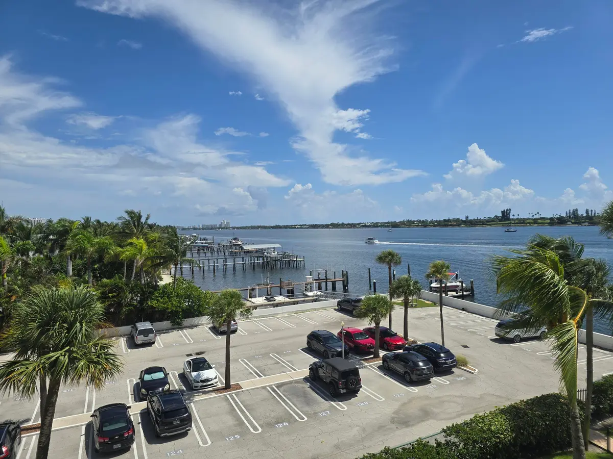 view at 2800 N FLAGLER Drive 407, West Palm Beach