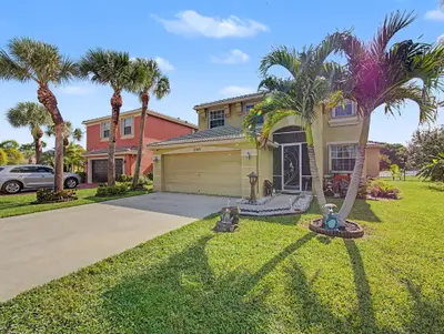 2745 Misty Oaks Circle, Royal Palm Beach – Single Family Residence for sale