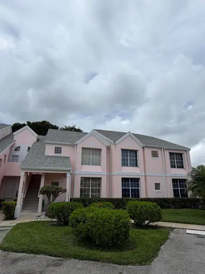 302 Muirfield Court, Jupiter – Condominium for sale