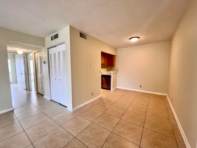 1500 N CONGRESS Avenue B64, West Palm Beach – Condominium for rent