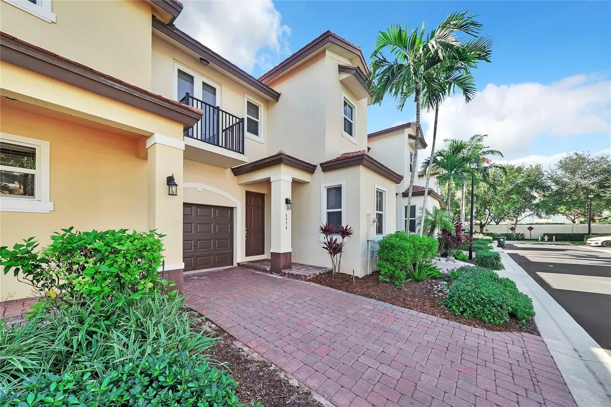 Photo 2 at 6974 LONG PINE Circle, Coconut Creek