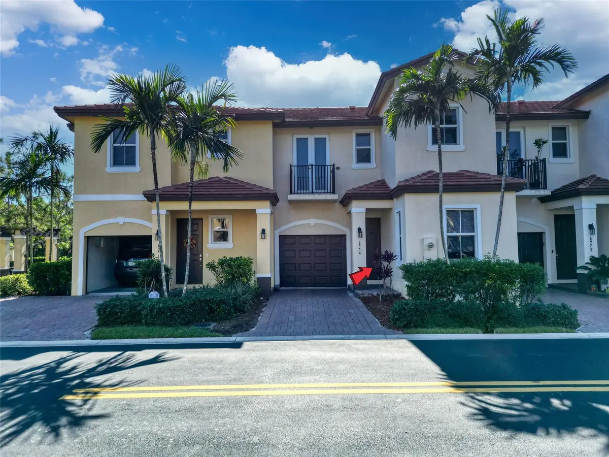 Photo 3 at 6974 LONG PINE Circle, Coconut Creek