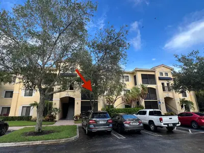 2726 Anzio Court 202, Palm Beach Gardens – Condominium for rent