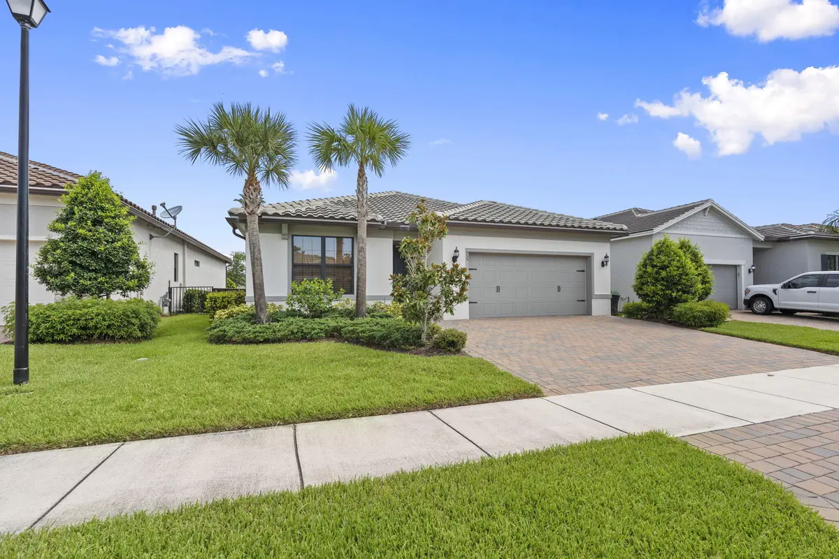 1-web-or-mls-DSC04935 at 535 SE VILLANDRY Way, Port St. Lucie