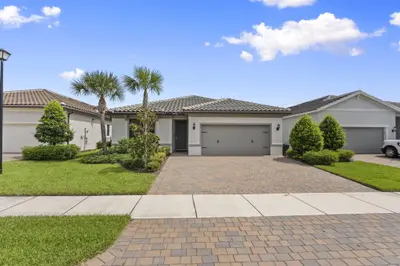 535 SE VILLANDRY Way, Port St. Lucie – Single Family Residence for sale