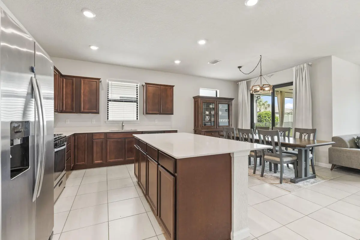 21-web-or-mls-DSC04793 at 535 SE VILLANDRY Way, Port St. Lucie