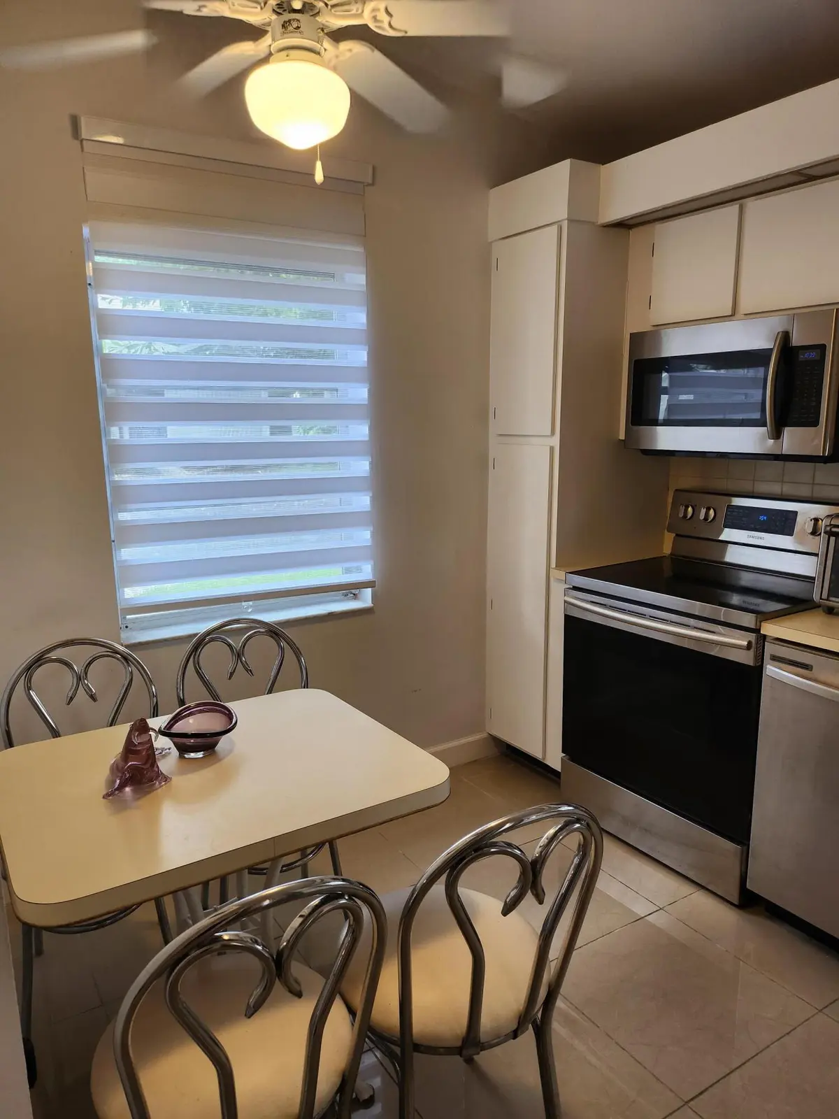 8934 Sunnywood Pl Boca kitchen table at 8934 SUNNYWOOD Place, Boca Raton