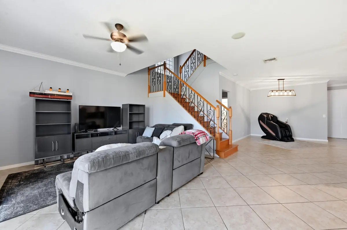 14 family room 03 at 9709 Wyeth Court, Wellington