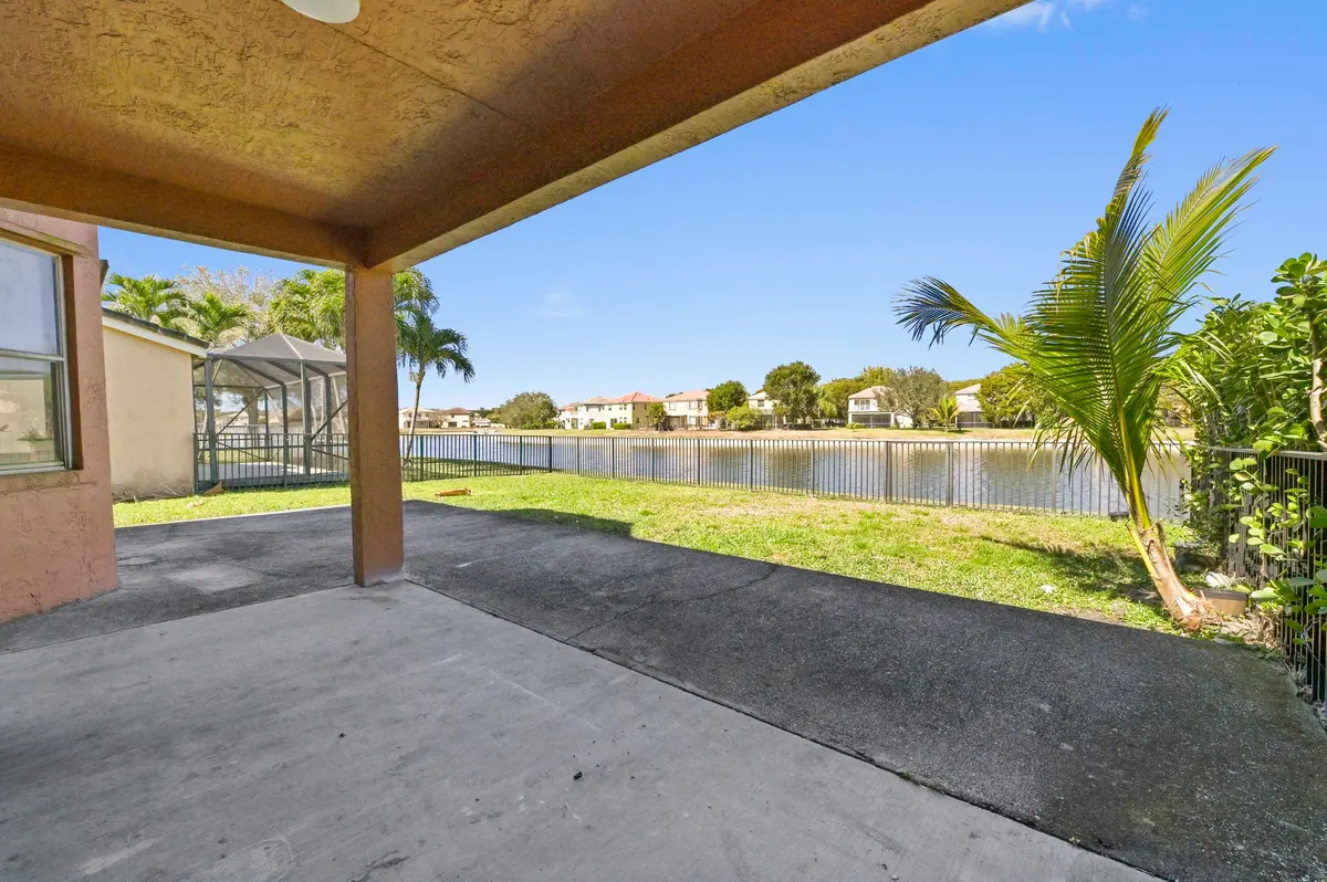35 patio 01 at 9709 Wyeth Court, Wellington