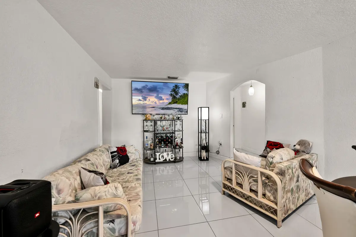 406 SW 15th Terrace 00012 at 406 SW 15TH Terrace, Delray Beach