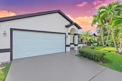 414 SW Lairo Avenue, Port St. Lucie – Single Family Residence for rent