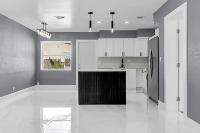 915 SW 3RD Street, Boynton Beach – Single Family Residence for sale
