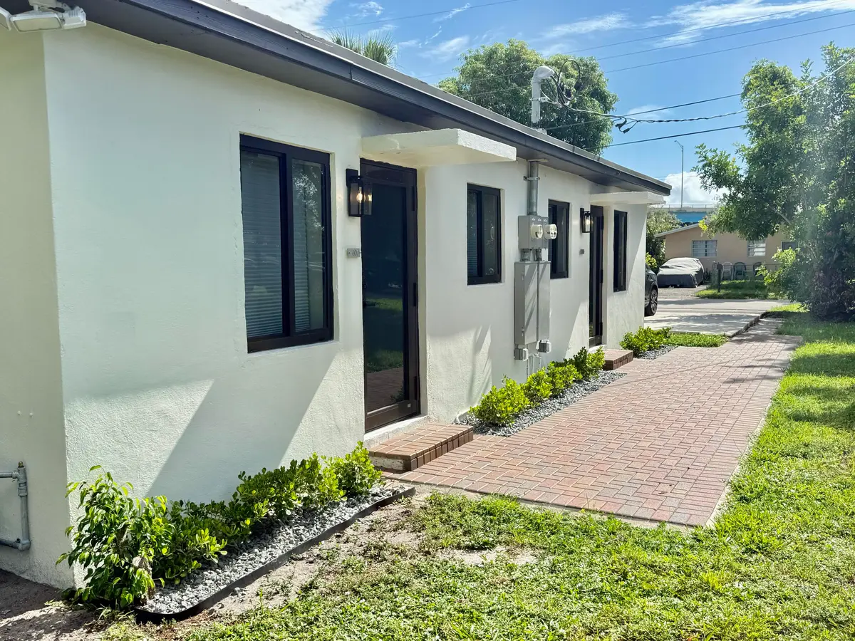 Photo 2 at 605 NW 15TH, Pompano Beach