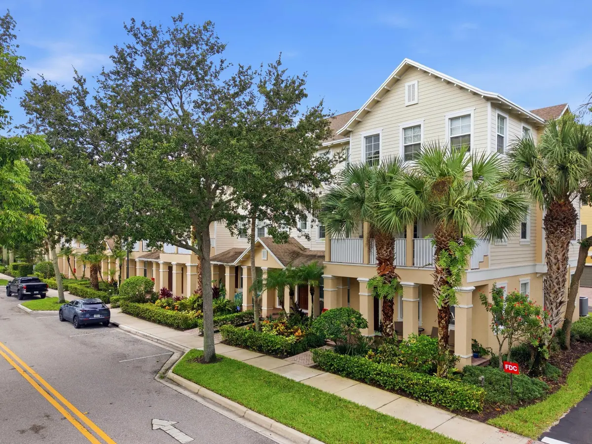Building Front at 140 Seagrape Drive 108, Jupiter