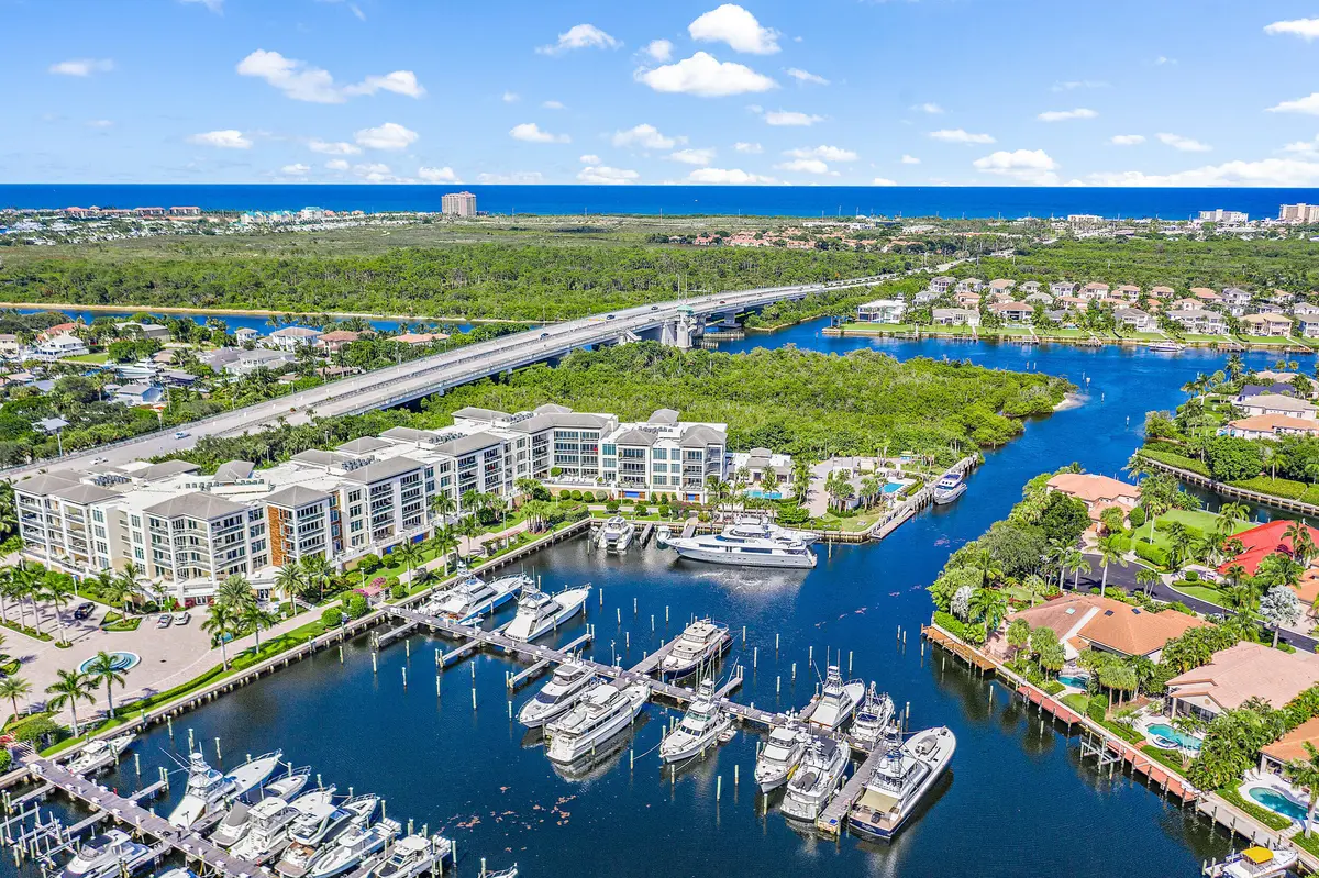 Aerial at 2700 Donald Ross Road 303, Palm Beach Gardens