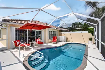 8403 Cozumel Lane, Wellington – Villa for sale