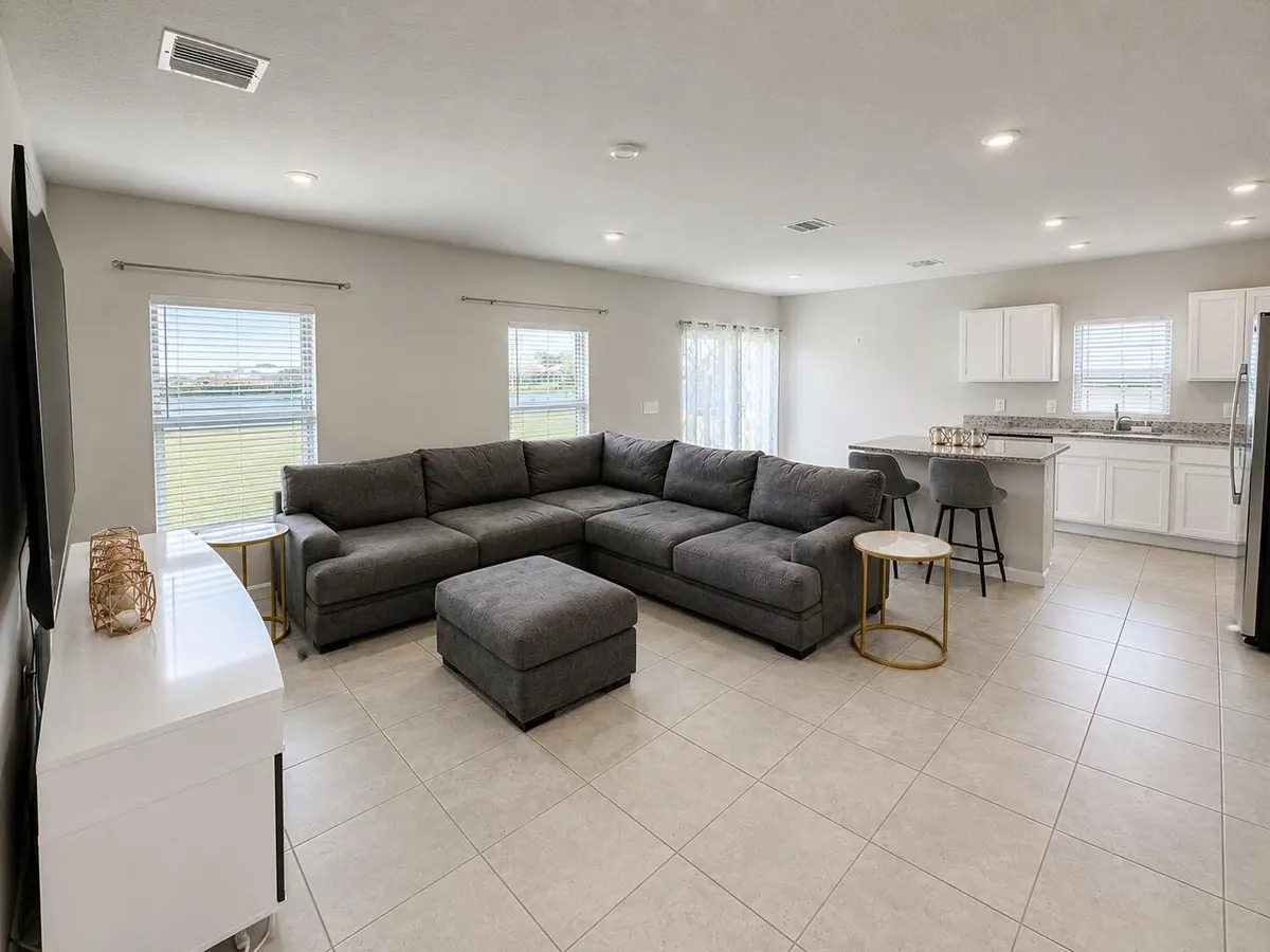 living rm at 103 PUMMELO Place, Fort Pierce