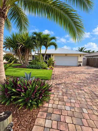 5501 SE Nassau Terrace, Stuart – Single Family Residence for rent