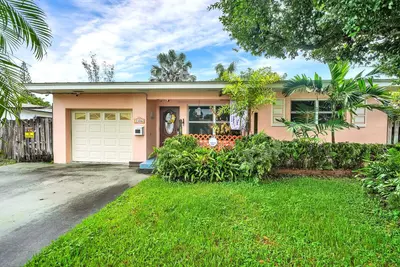 1106 S F Street, Lake Worth Beach – Single Family Residence for sale