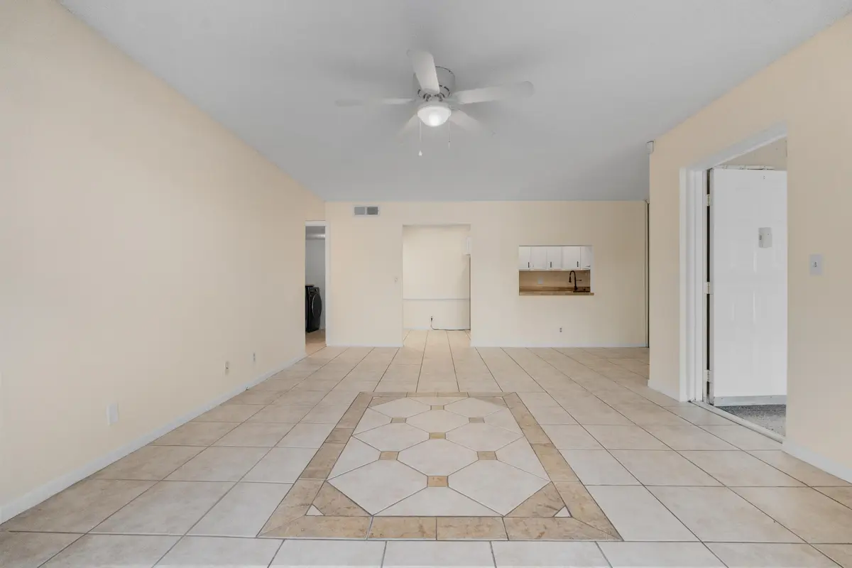 26P04879 at 706 Sunny Pine Way E2, Greenacres