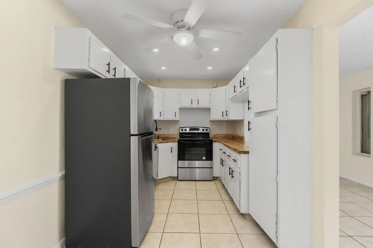 26P04899 at 706 Sunny Pine Way E2, Greenacres