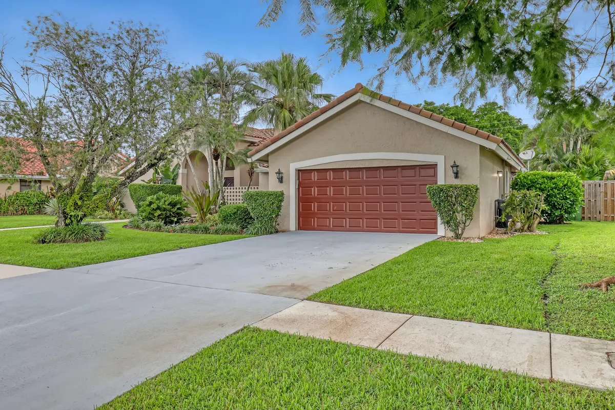 2156 Amesbury (1) at 2156 AMESBURY Circle, Wellington