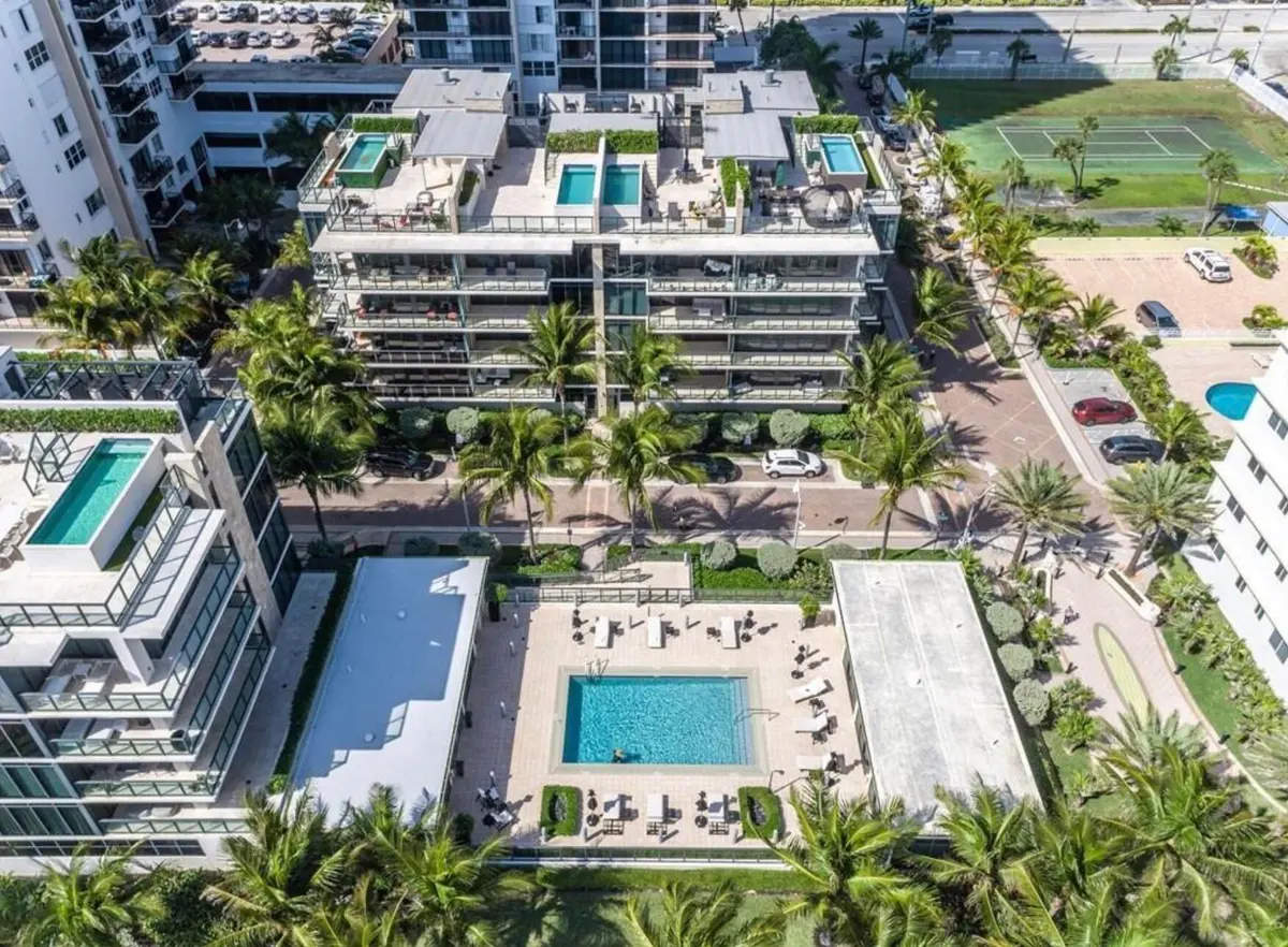 Building at 2101 S SURF Road 2C, Hollywood