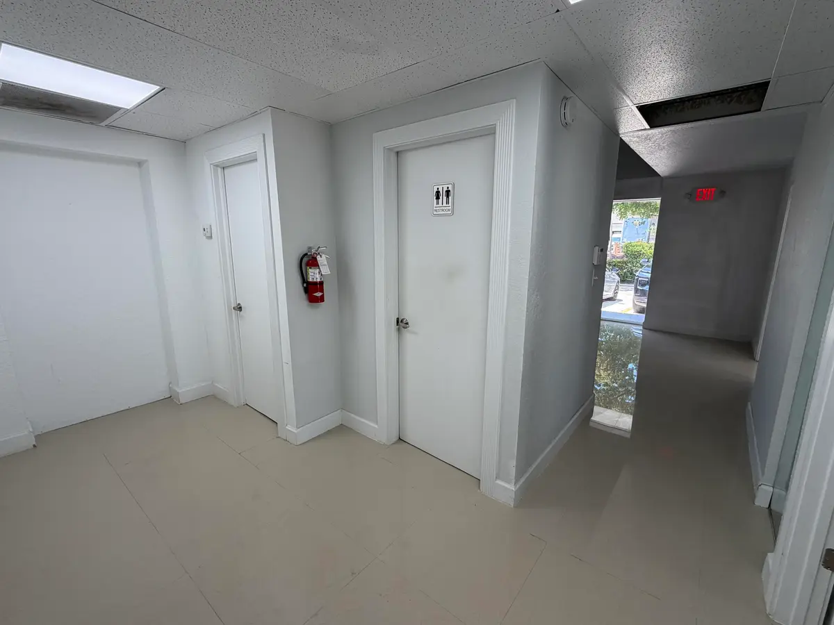 units 6-7 6 at 500 COMMERCE Way 6-7, Jupiter