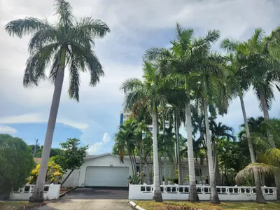 225 S SEQUOIA Drive, West Palm Beach – Single Family Residence for rent