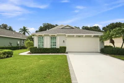 228 SW LAKE FOREST Way, Port St. Lucie – sold