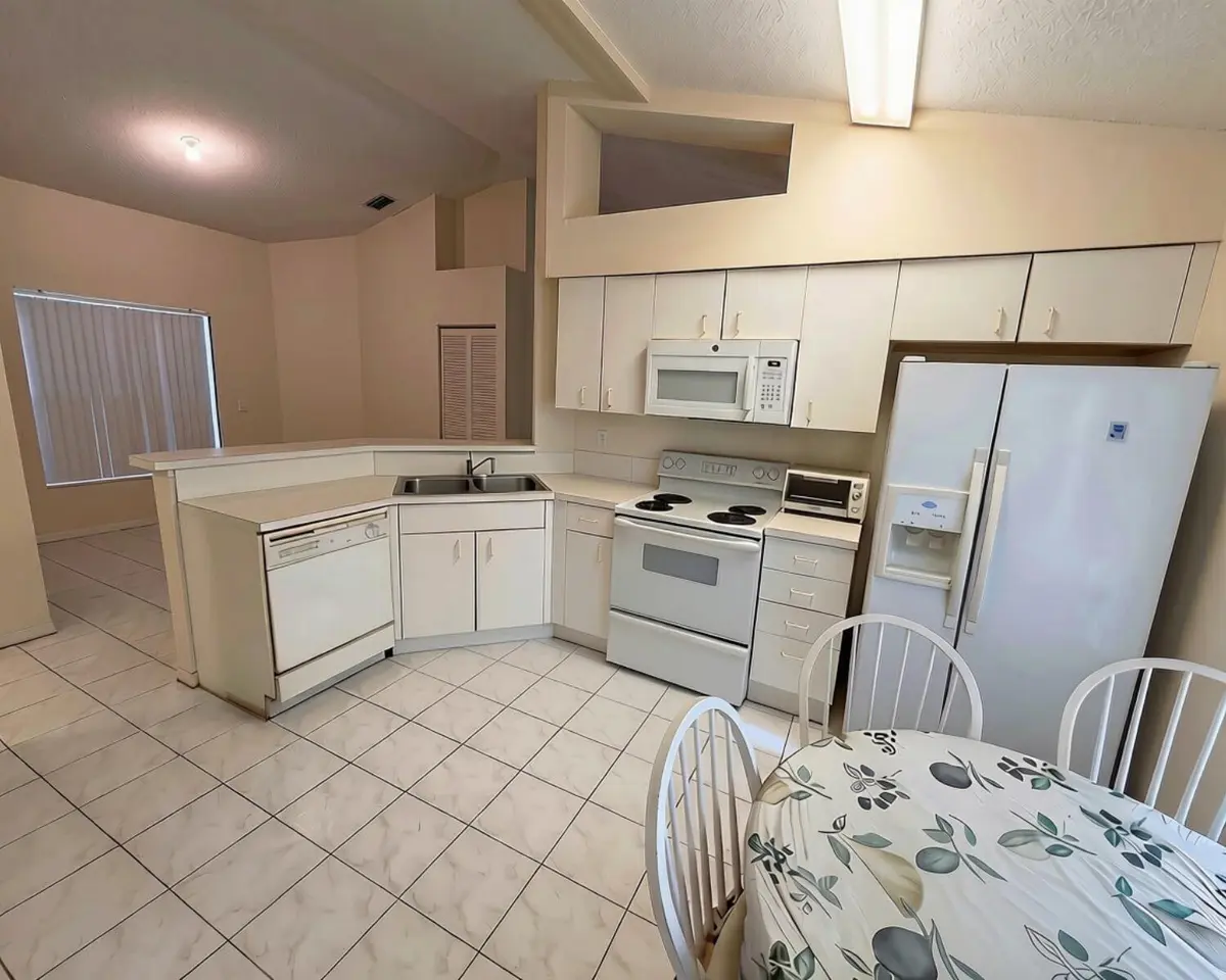 3703 NW 63RD Court, Coconut Creek, FL – photo 7