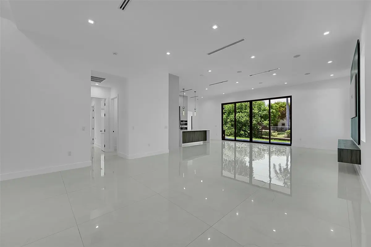 Photo 4 at 656 NW 21st Street, Fort Lauderdale