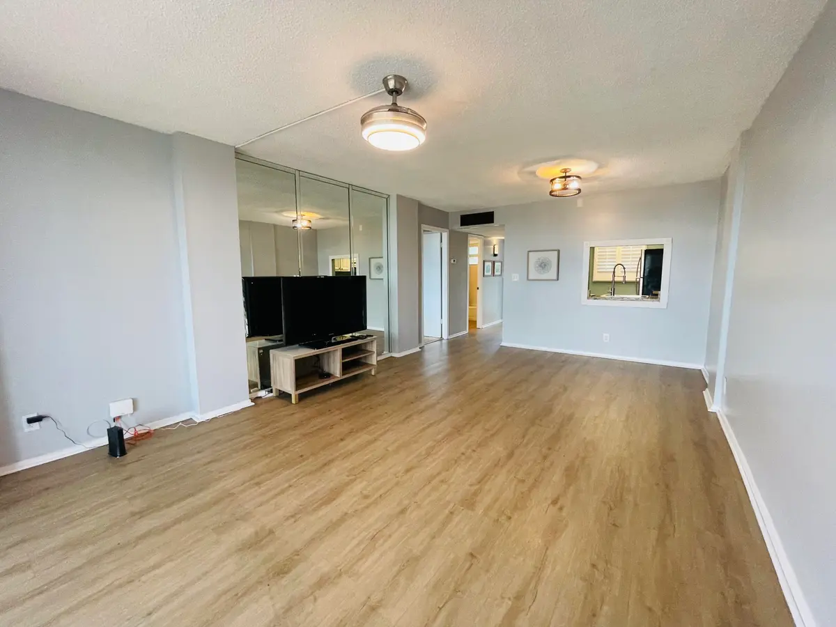IMG_3979 at 109 ROYAL PARK Drive 4D, Oakland Park