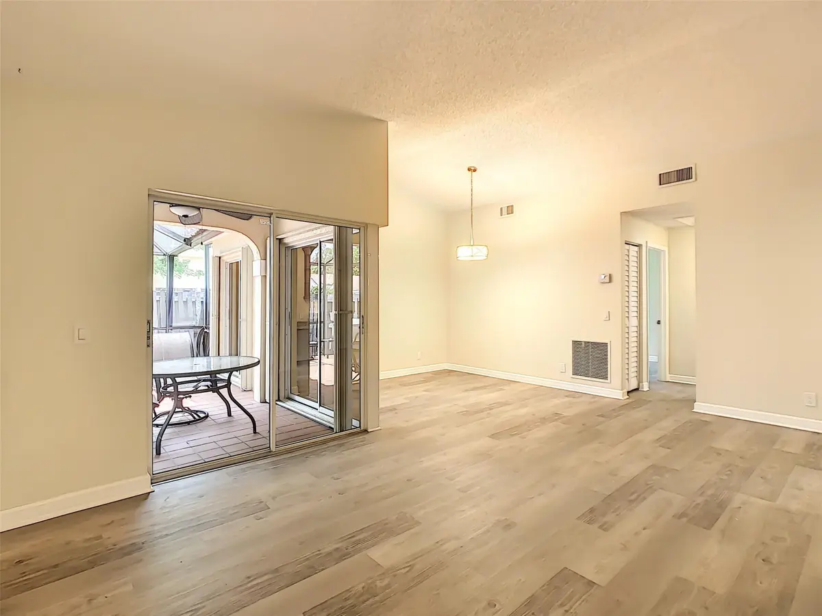 Photo 6 at 1370 COTTONWOOD Circle 18-3, Weston