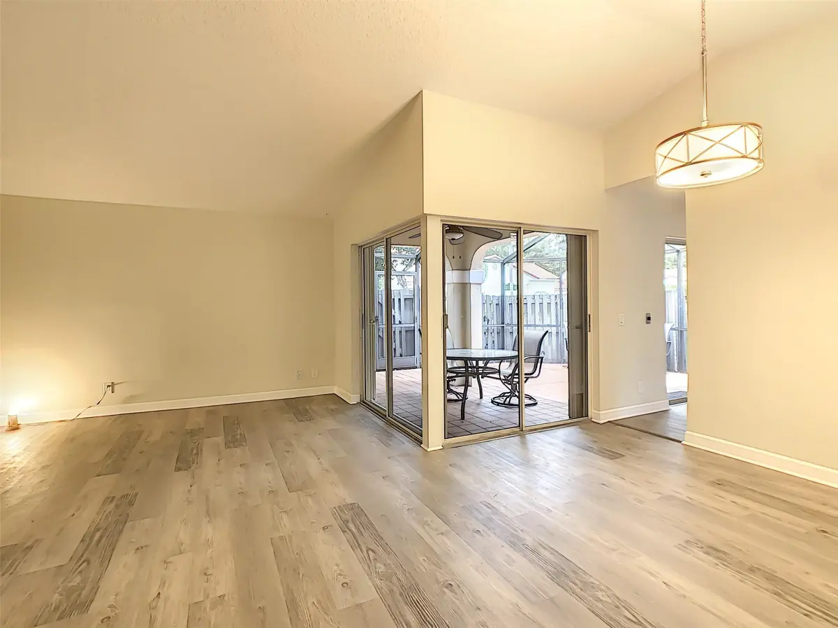 Photo 7 at 1370 COTTONWOOD Circle 18-3, Weston