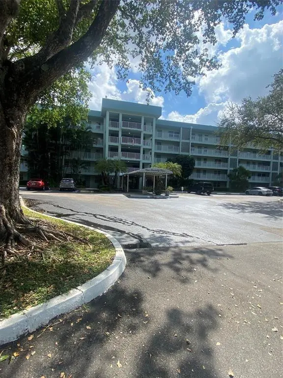 Photo 1 at 802 Cypress Grove Lane 408, Pompano Beach