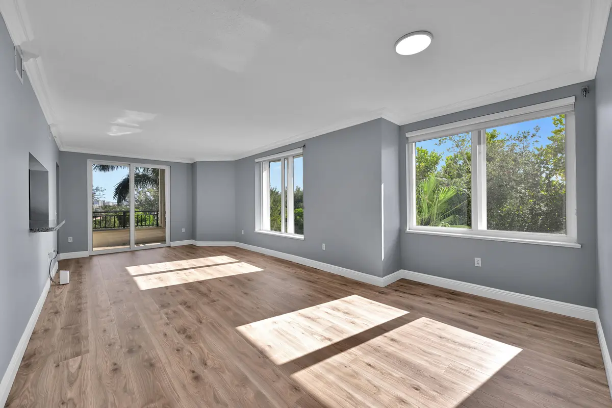 LIVING ROOM at 2880 NE 14th Street Causeway 413, Pompano Beach