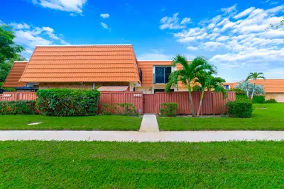 2952 SW 12TH Street, Deerfield Beach – Townhouse for sale
