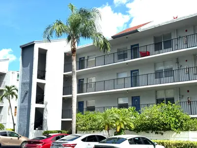 14701 Cumberland Drive 301, Delray Beach – Condominium for sale