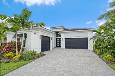 13195 ARTISAN Circle, Palm Beach Gardens – Single Family Residence for sale