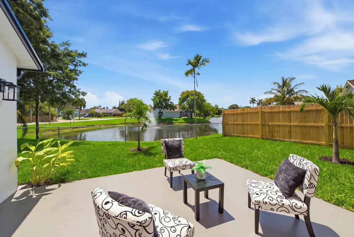 039__DSC4140_grass_ea4eff90 (1) at 6325 Indian Wells Boulevard, Boynton Beach