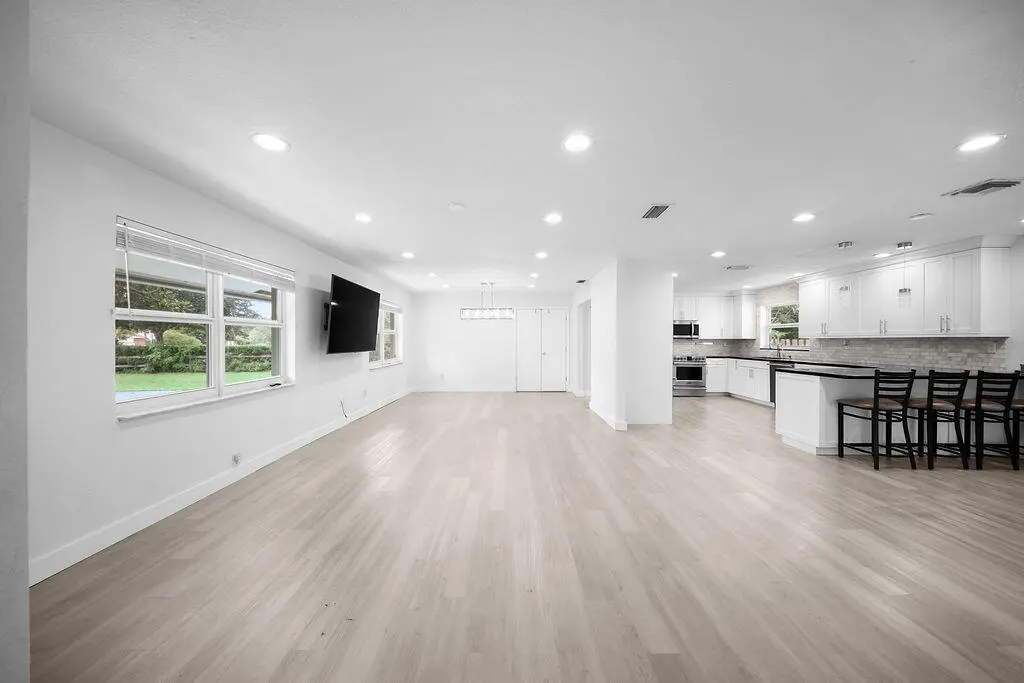 2C1A8561 at 4910 SW 205TH Avenue, Southwest Ranches